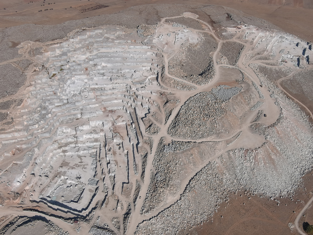 GRAY EMPERADOR QUARRY